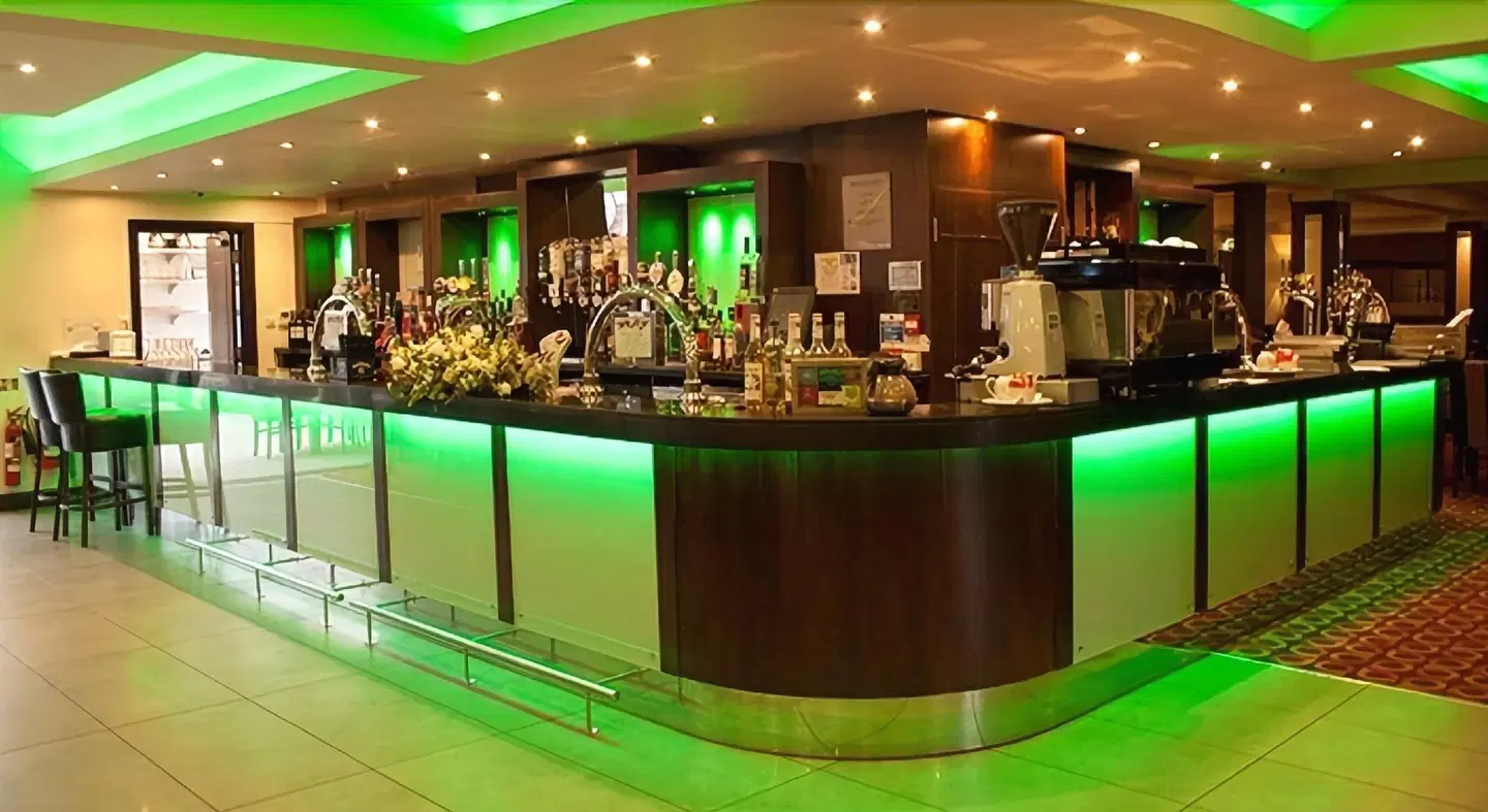Blanco's Hotel Bar