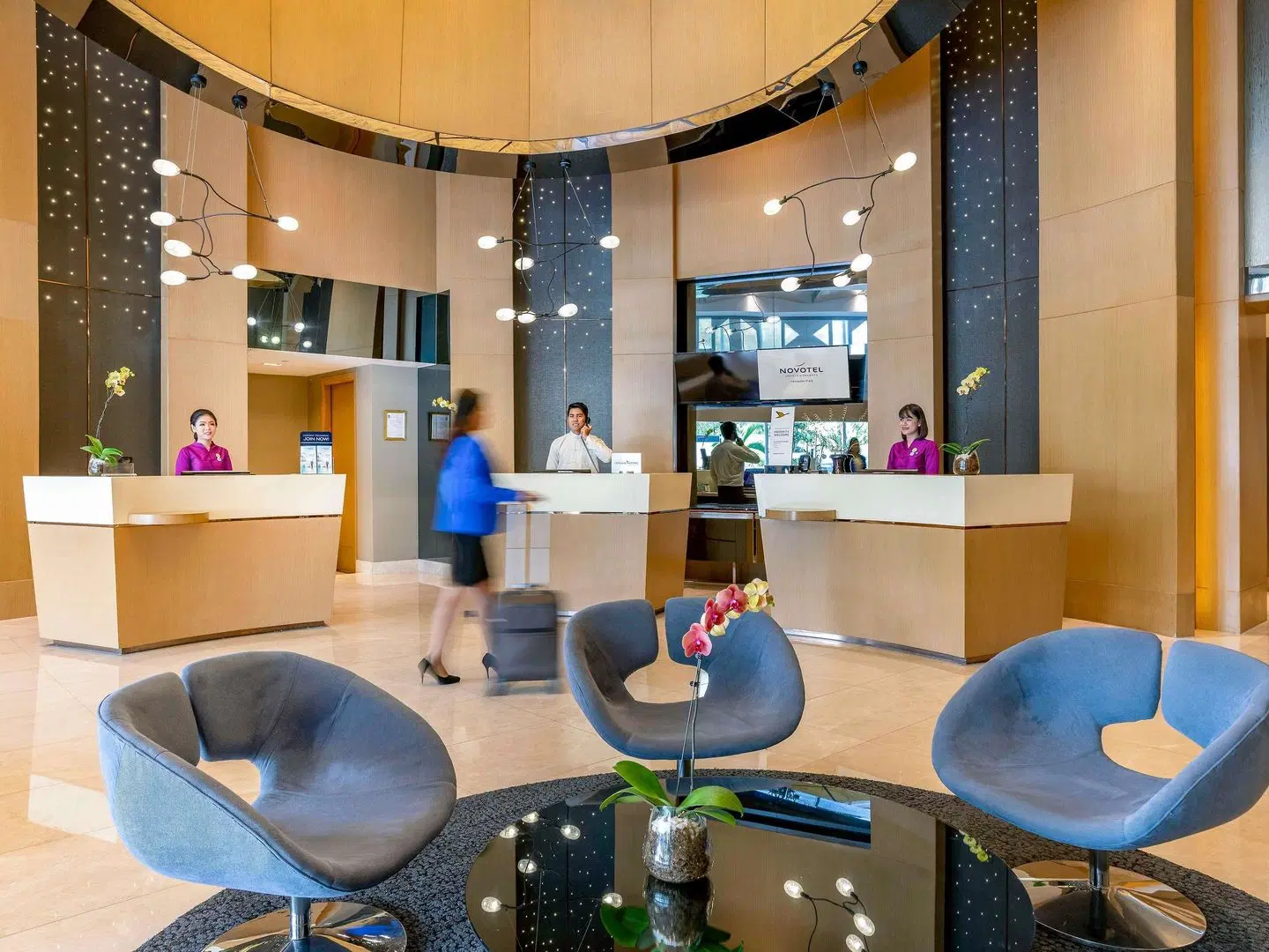 Novotel Yangon Max Hotel Bar
