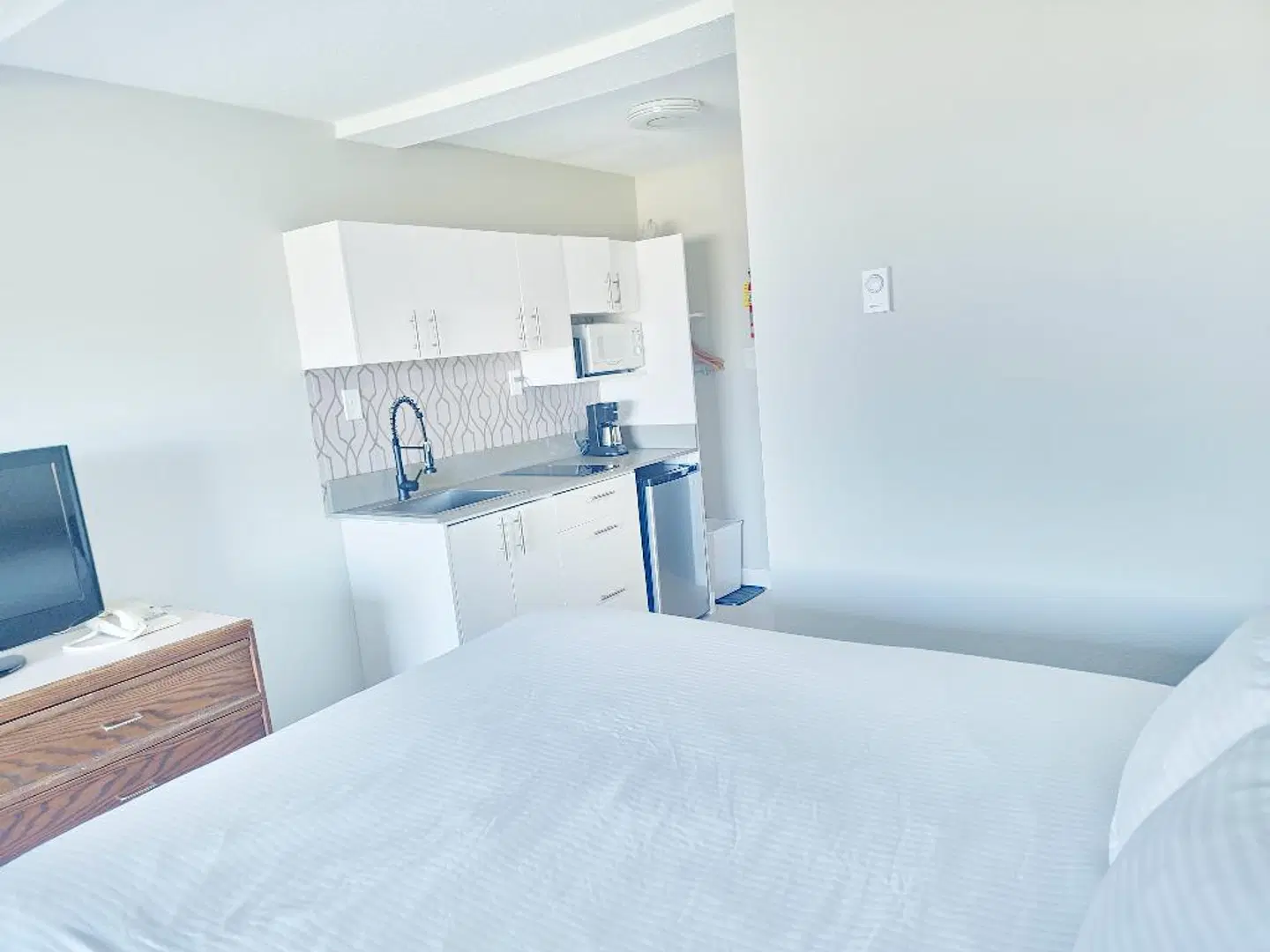 Sea Edge Motel ROOM_EXAMPLE