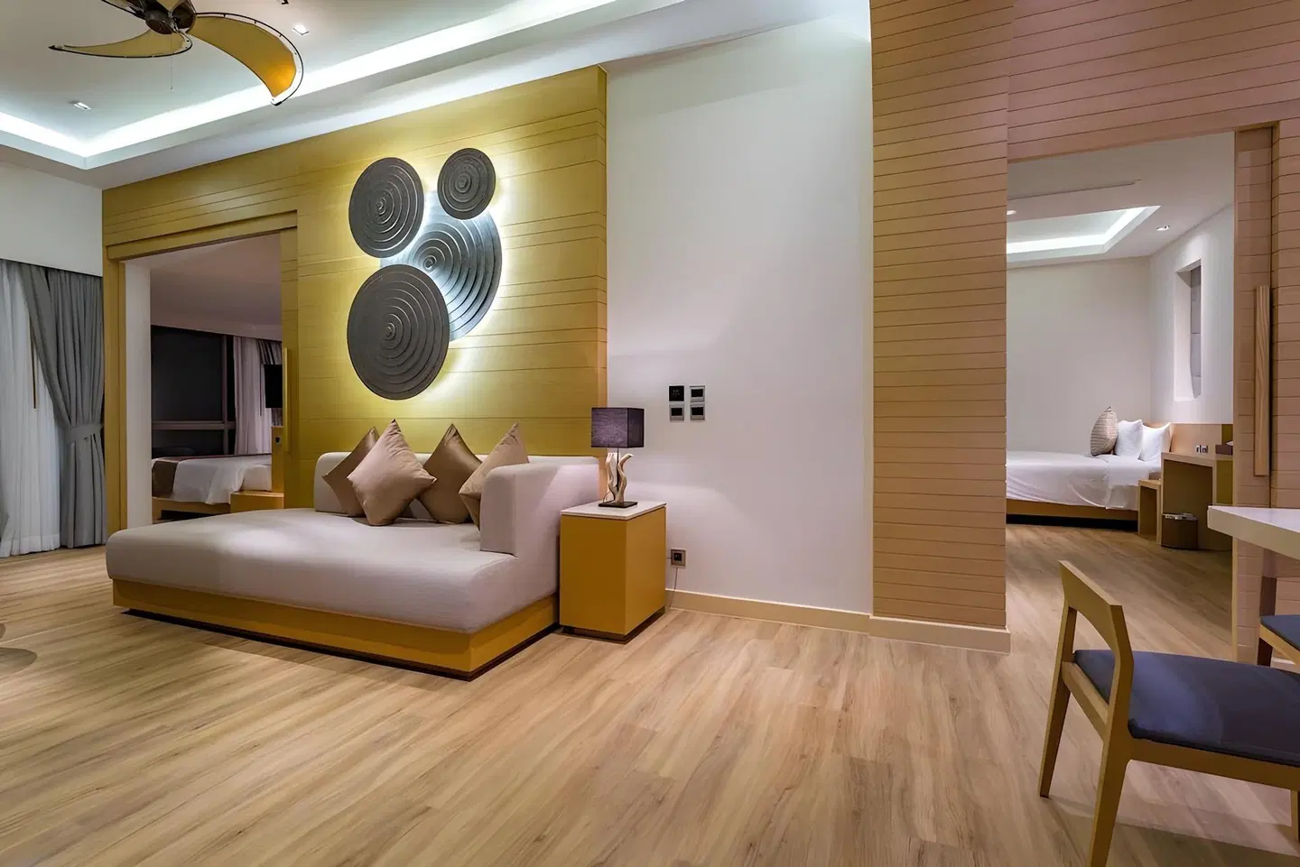 Crest Resort & Pool Villas ROOM_EXAMPLE