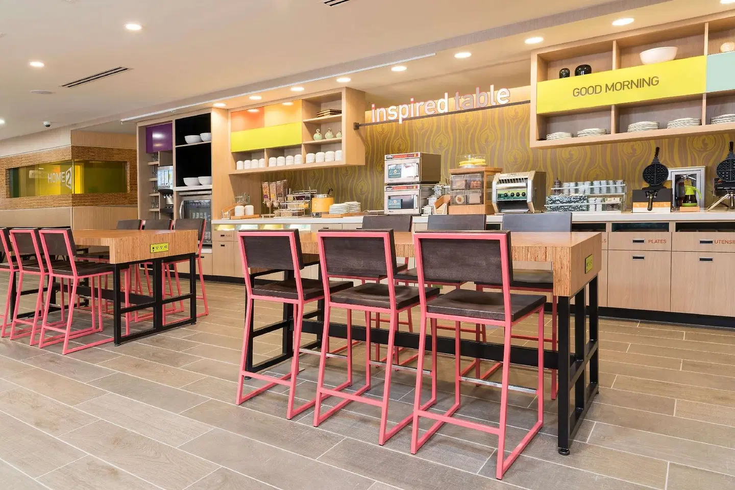 Home2 Suites by Hilton Louisville Downtown NuLu Bar
