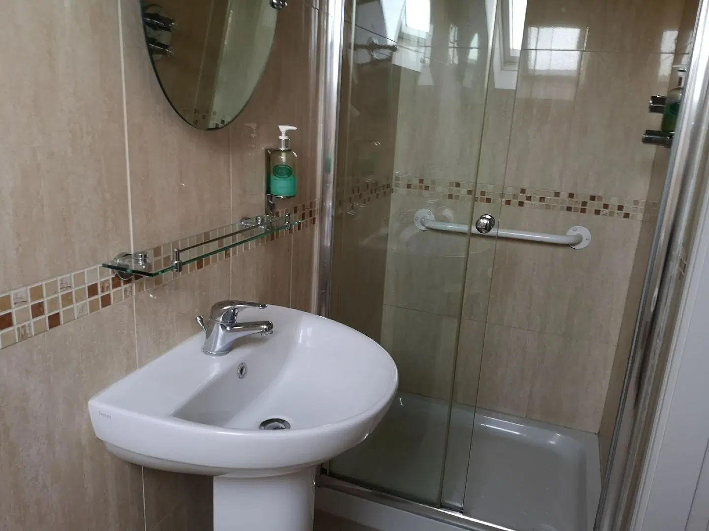 Glen Gat Guesthouse Badezimmer