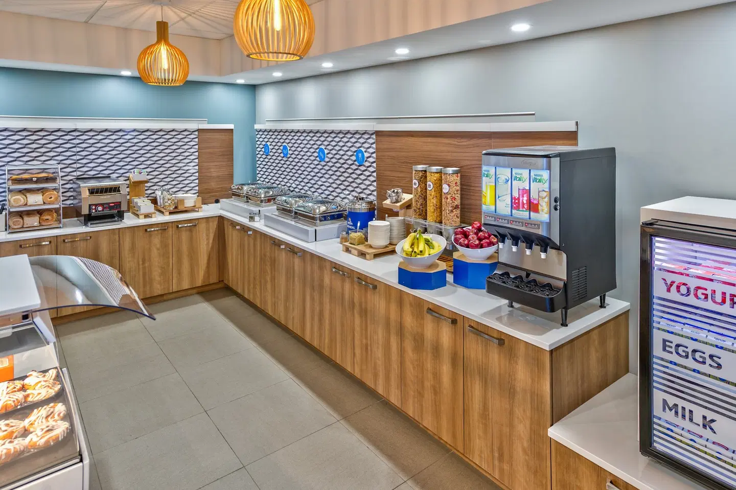 Holiday Inn Express & Suites Trois-Rivieres Ouest by IHG LOUNGE_LOBBY