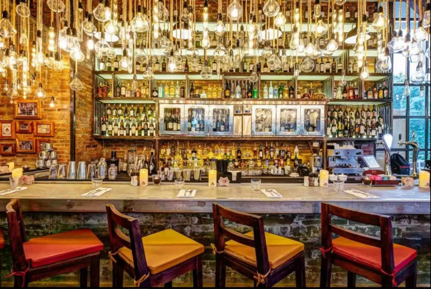 Somerset West Point Hanoi Bar