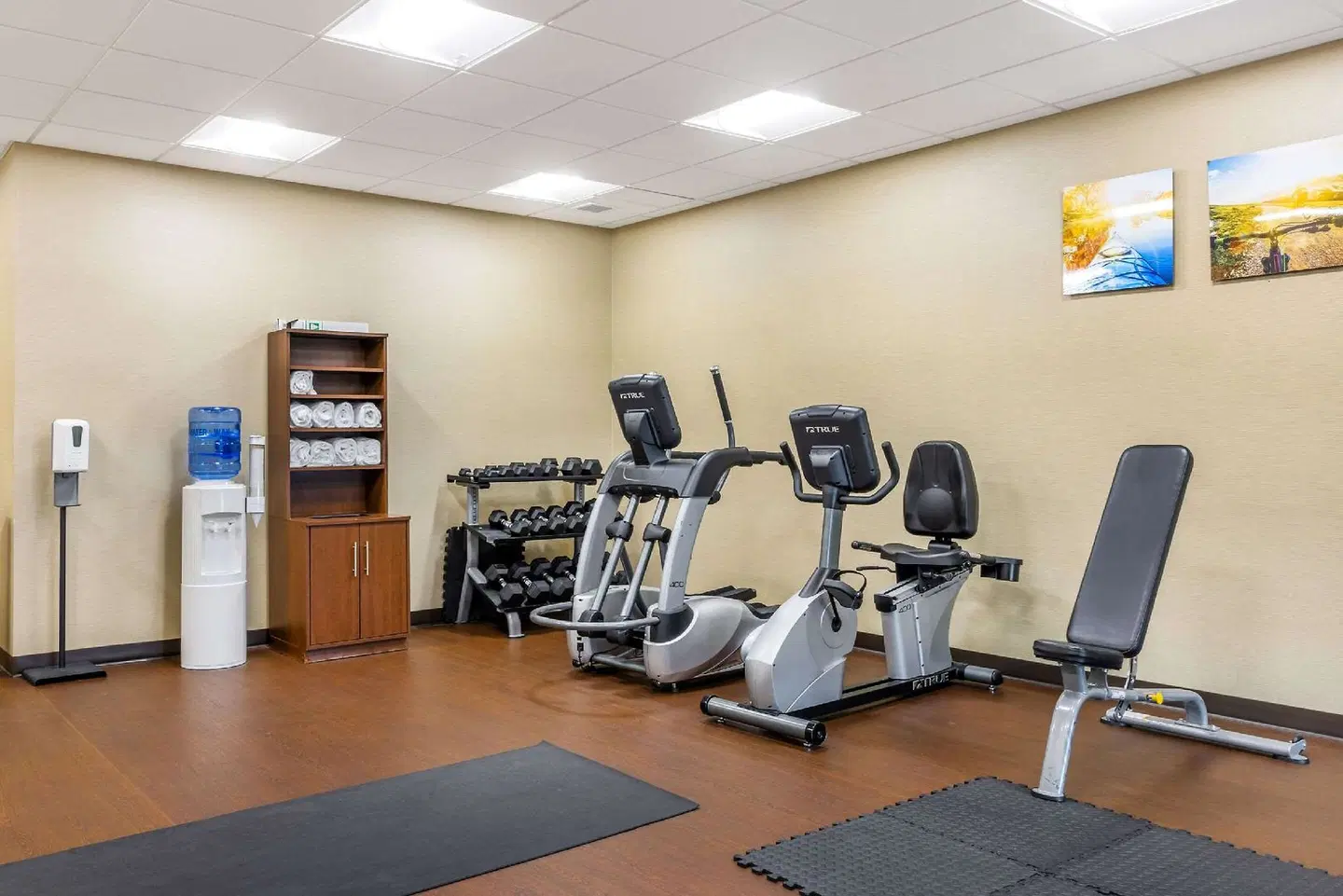 Comfort Inn & Suites at CrossPlex Village SPORTS_AND_LEISURE