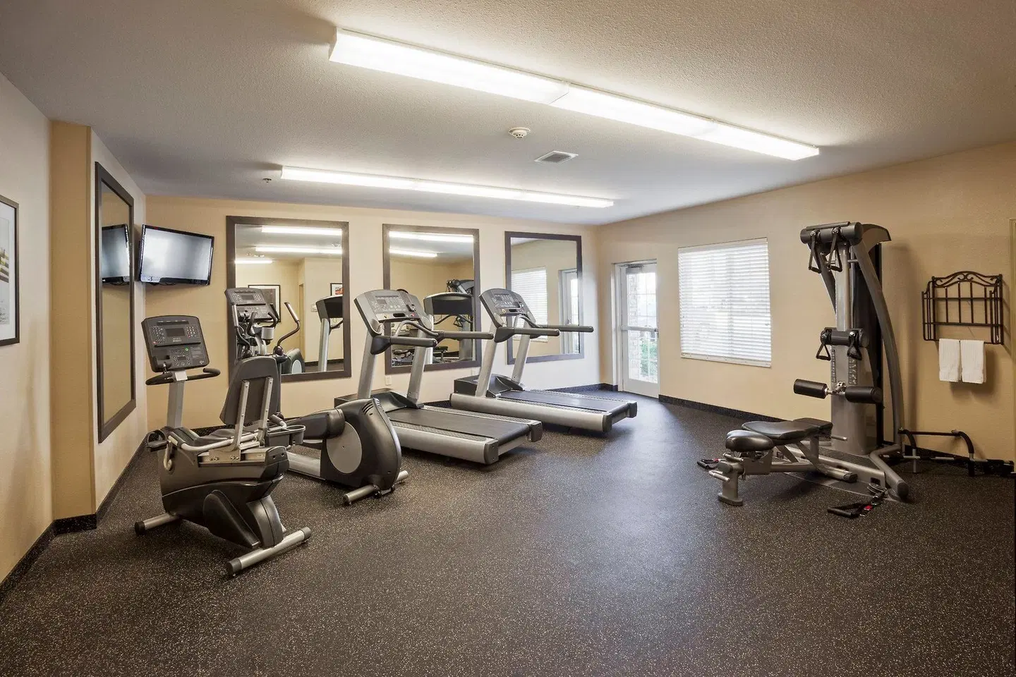Candlewood Suites Oklahoma City - Bricktown by IHG SPORTS_AND_LEISURE