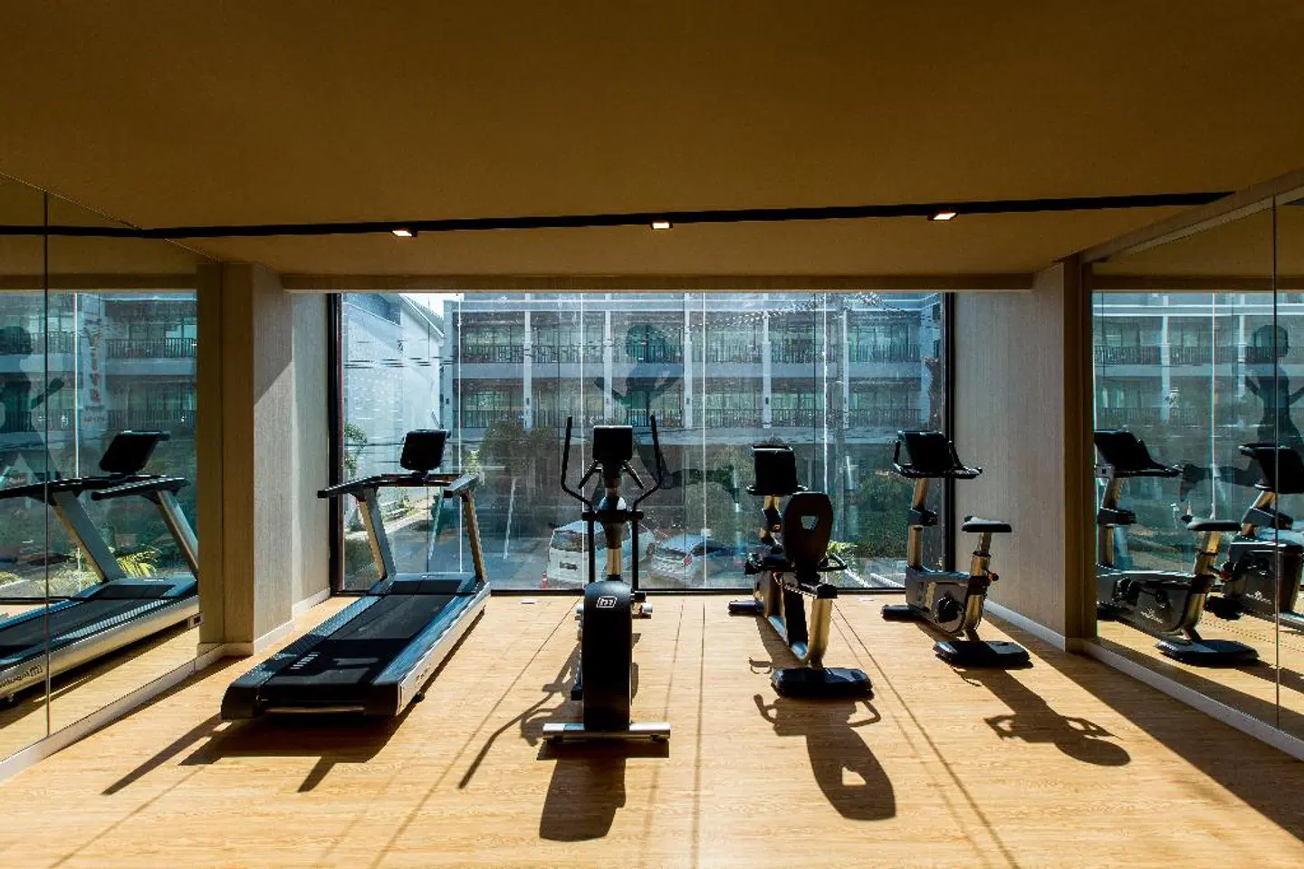 Glow Ao Nang Krabi SPORTS_AND_LEISURE