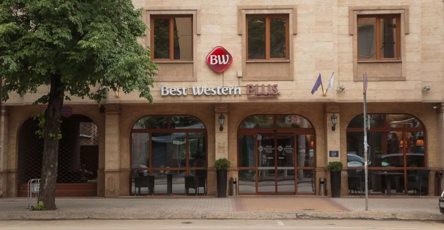 Best Western Plus Bristol Hotel EXTERIOR