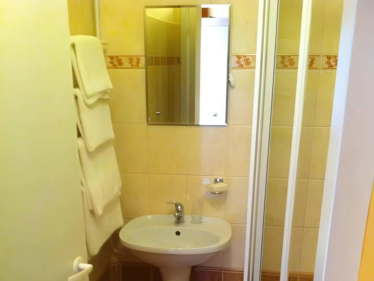 Guest House Guba Badezimmer
