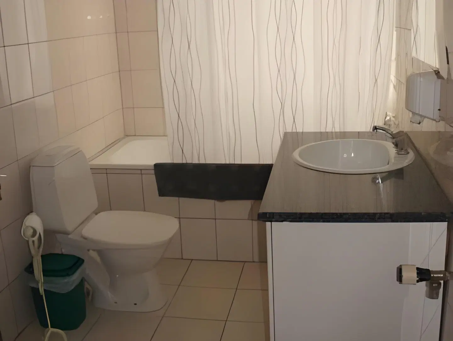 Guesthouse Hafnarnes Badezimmer