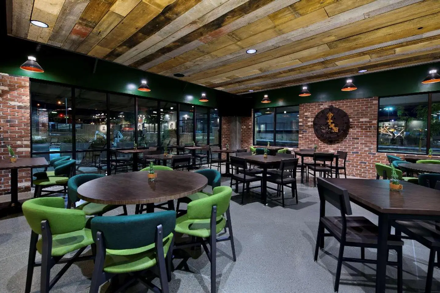 Oxford Suites Paso Robles Bar