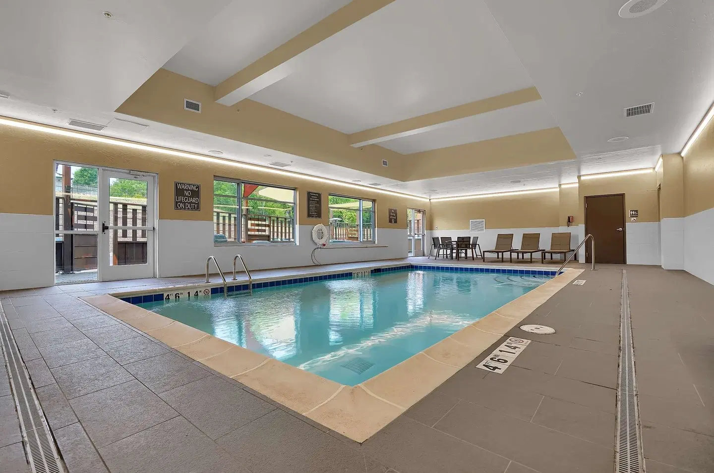 Best Western Plus Executive Residency Fillmore Hallenbad