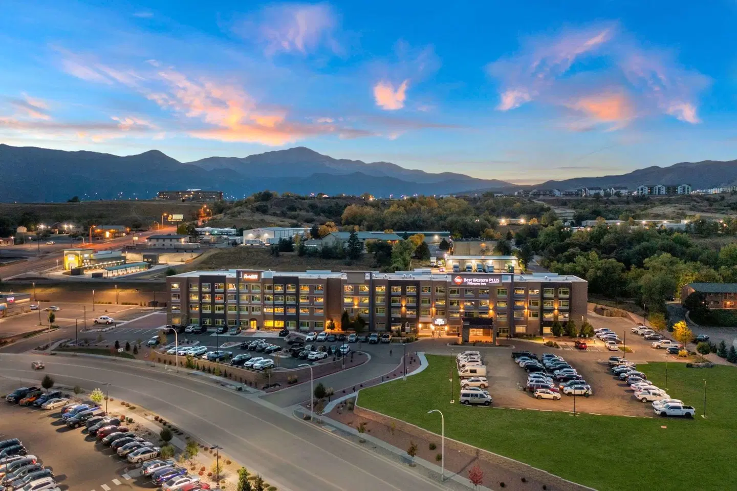 Best Western Plus Executive Residency Fillmore EXTERIOR
