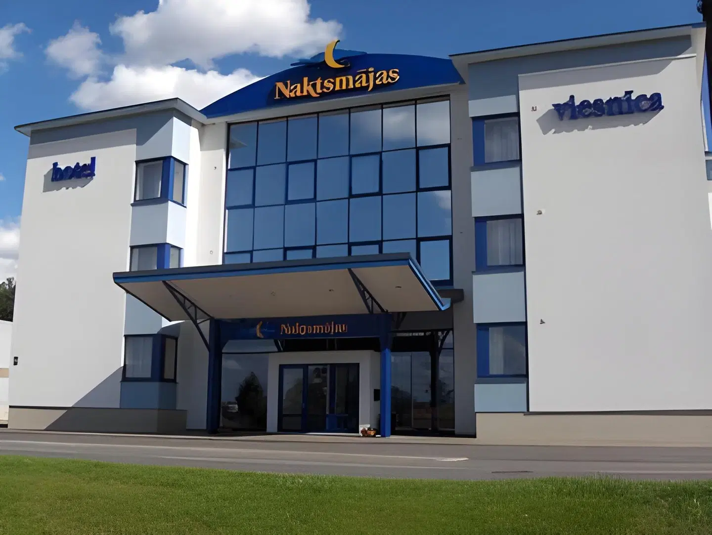 Sports Hotel EXTERIOR