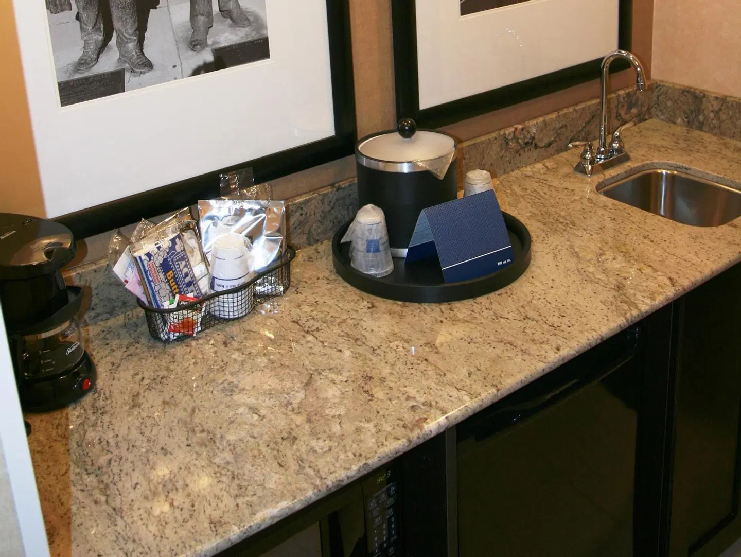 Hampton Inn and Suites Flint/Grand Blanc ROOM_EXAMPLE
