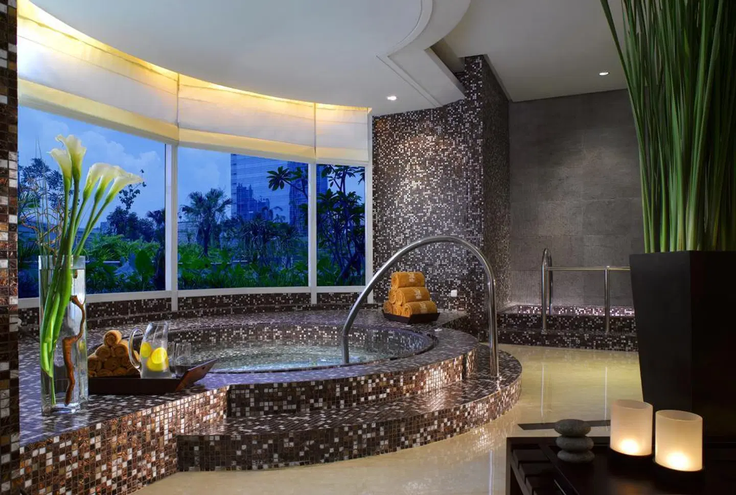 The Ritz-Carlton, Hotel Jakarta Pacific Place HEALTH_BEAUTY