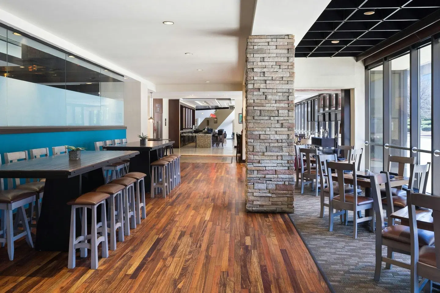 Charleston Marriott Town Center Bar