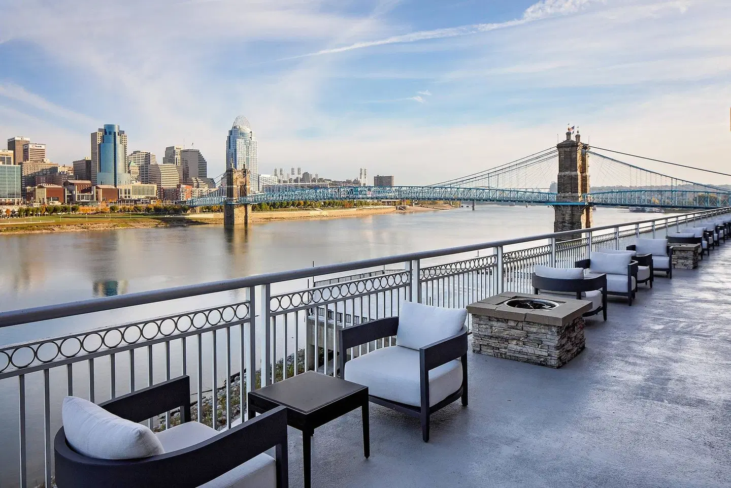 Cincinnati Marriott at RiverCenter Terrasse