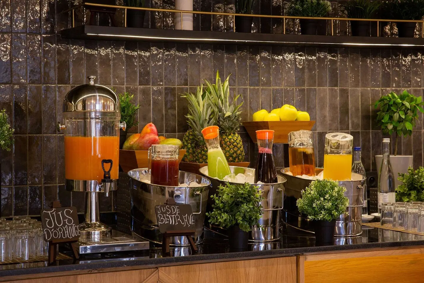 Best Western Plus Casablanca City Center Bar