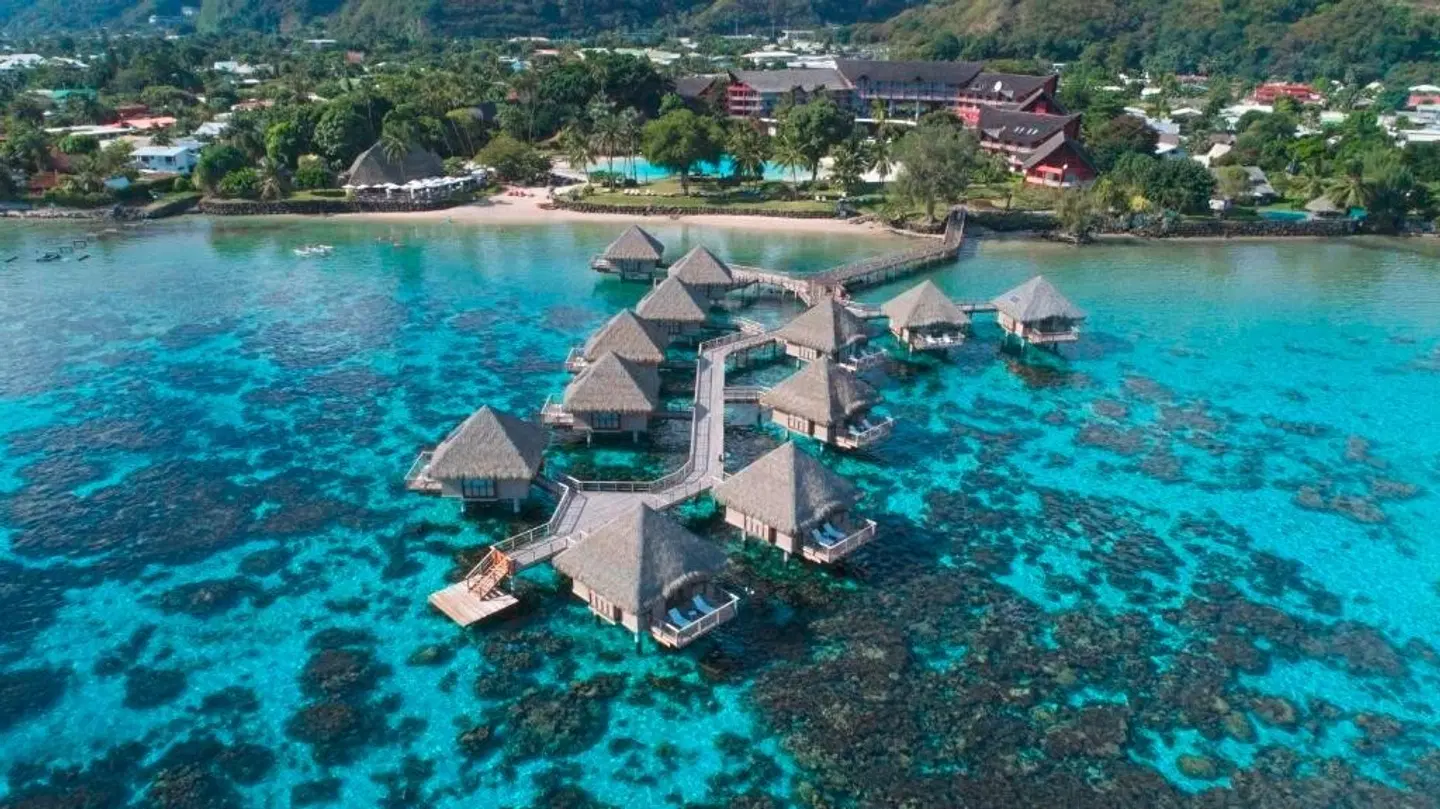 Tahiti Lagoon Resort OUTDOOR_POOL