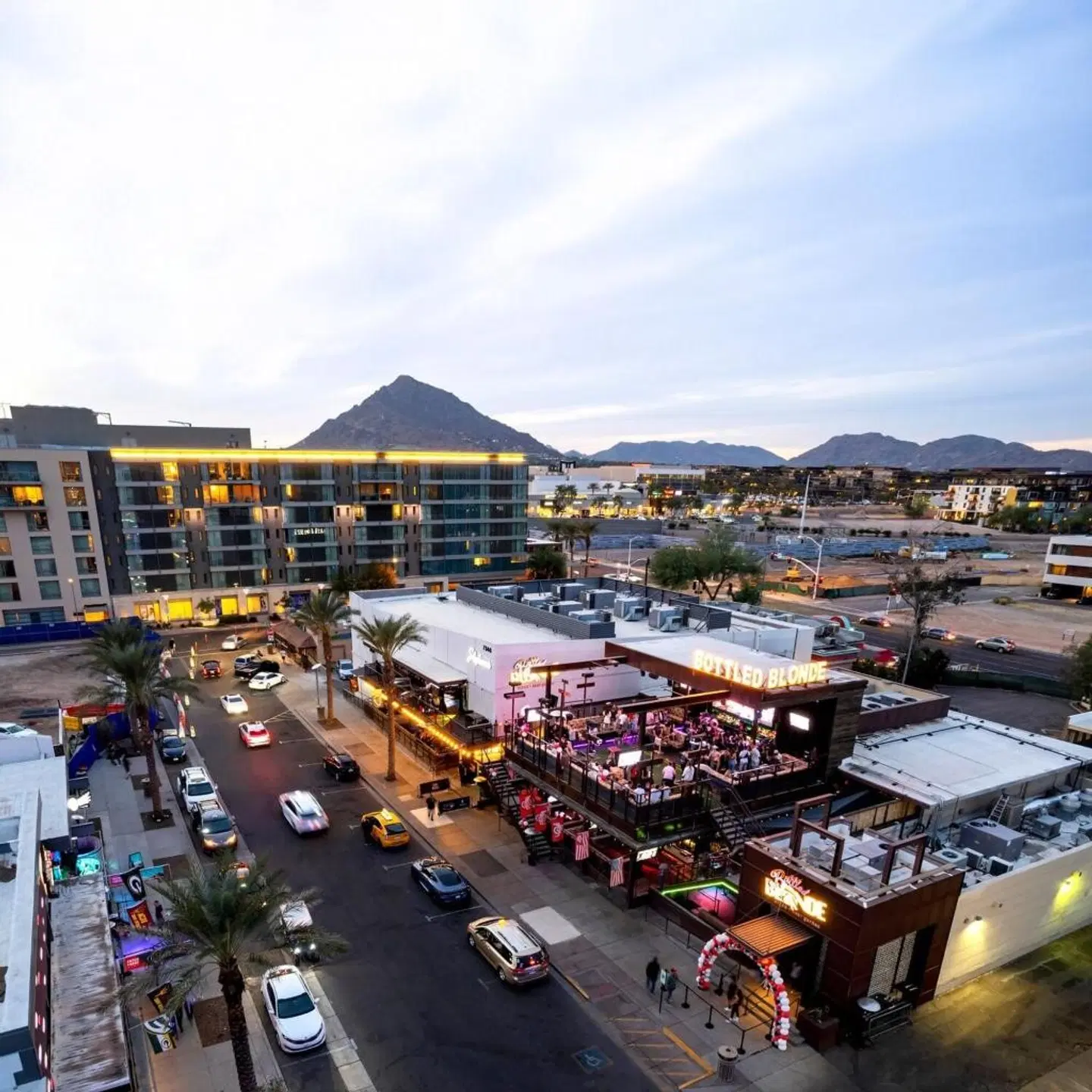 The REMI Scottsdale Autograph Collection Terrasse