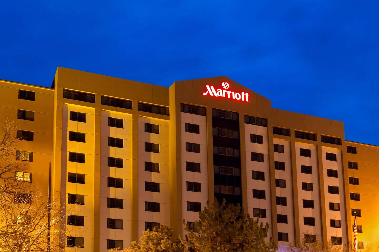 Madison Marriott West EXTERIOR