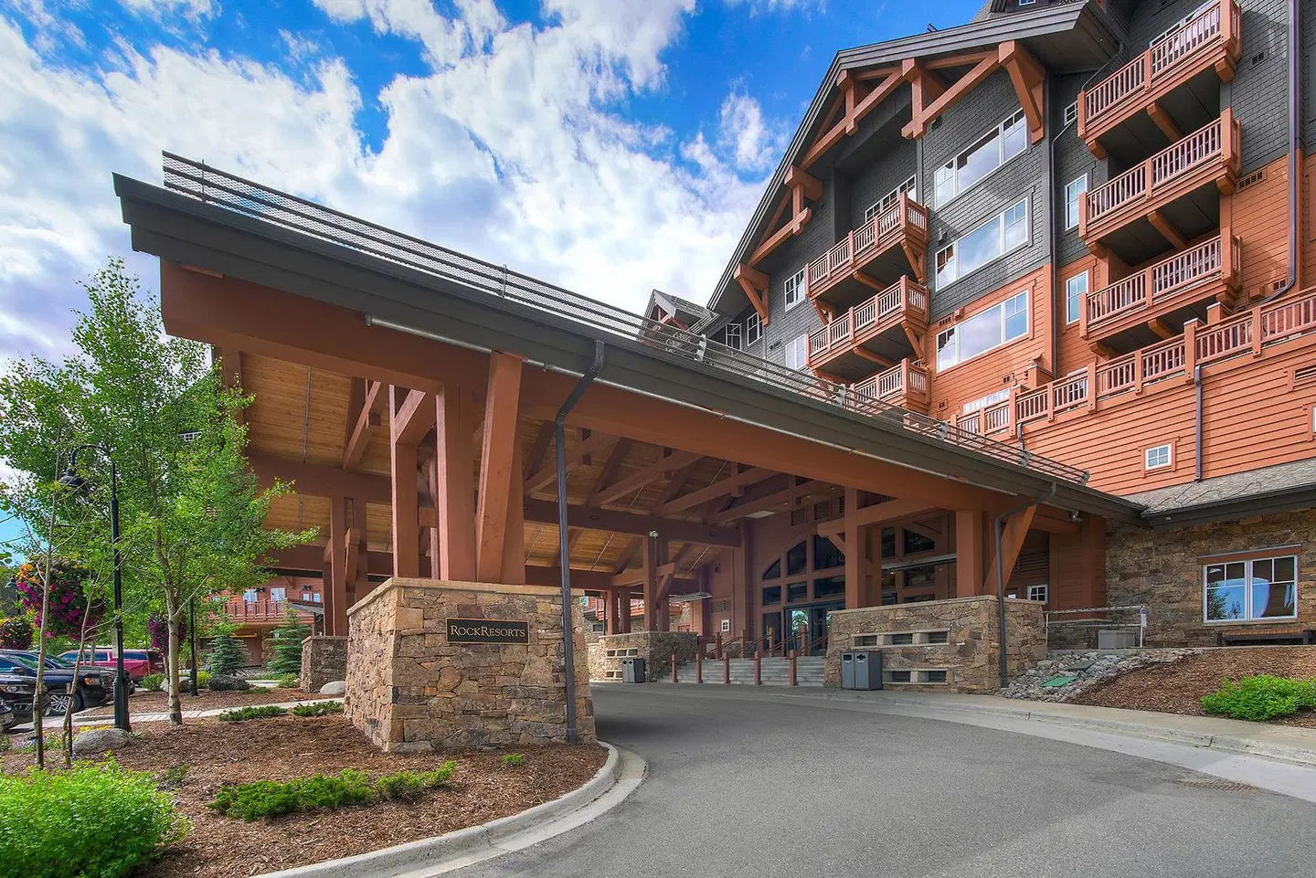 One Ski Hill Place, A RockResort EXTERIOR