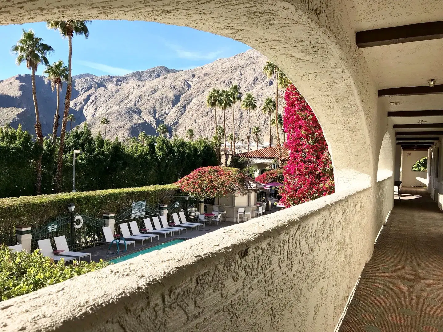 Best Western Plus Las Brisas Hotel Bar