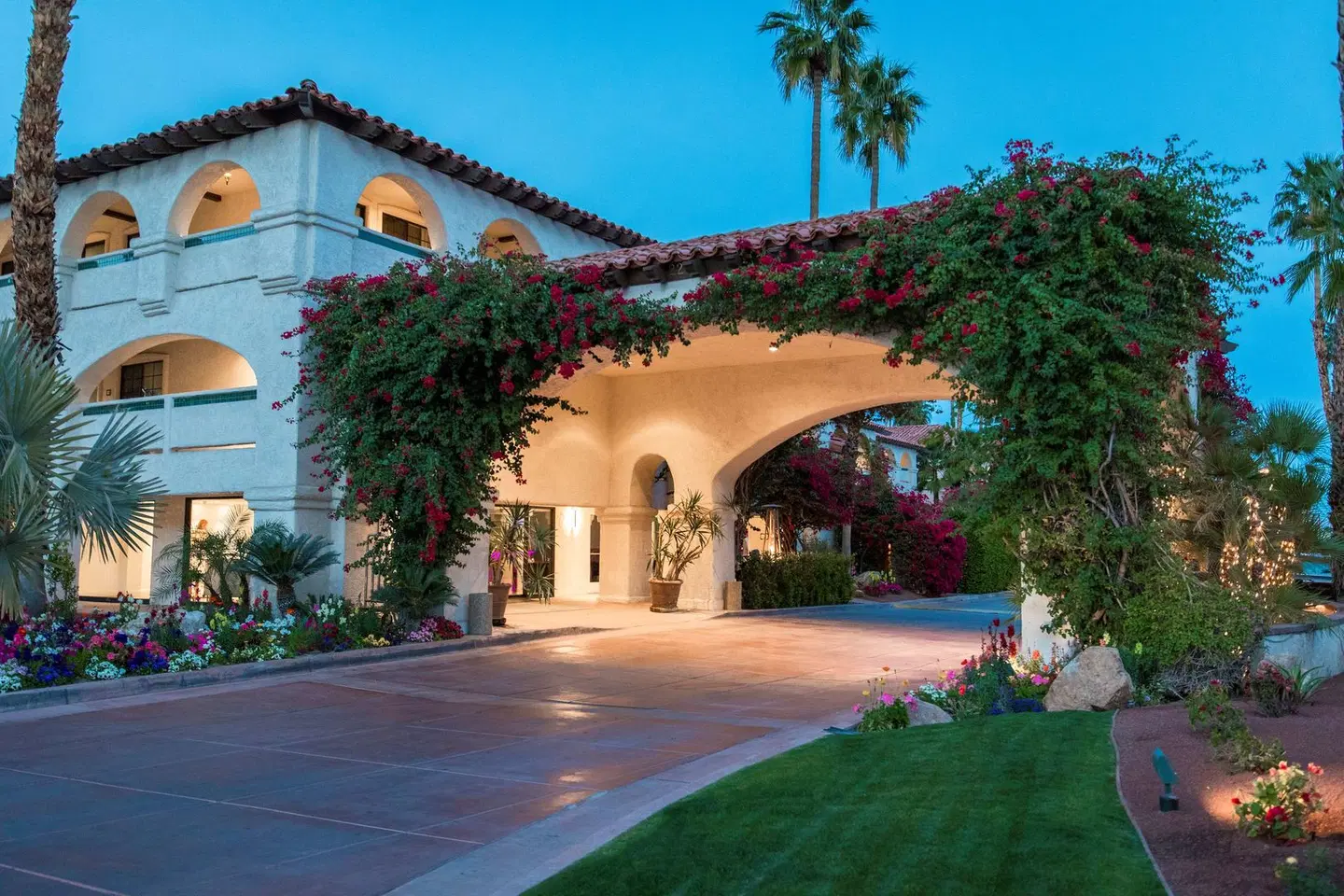Best Western Plus Las Brisas Hotel EXTERIOR