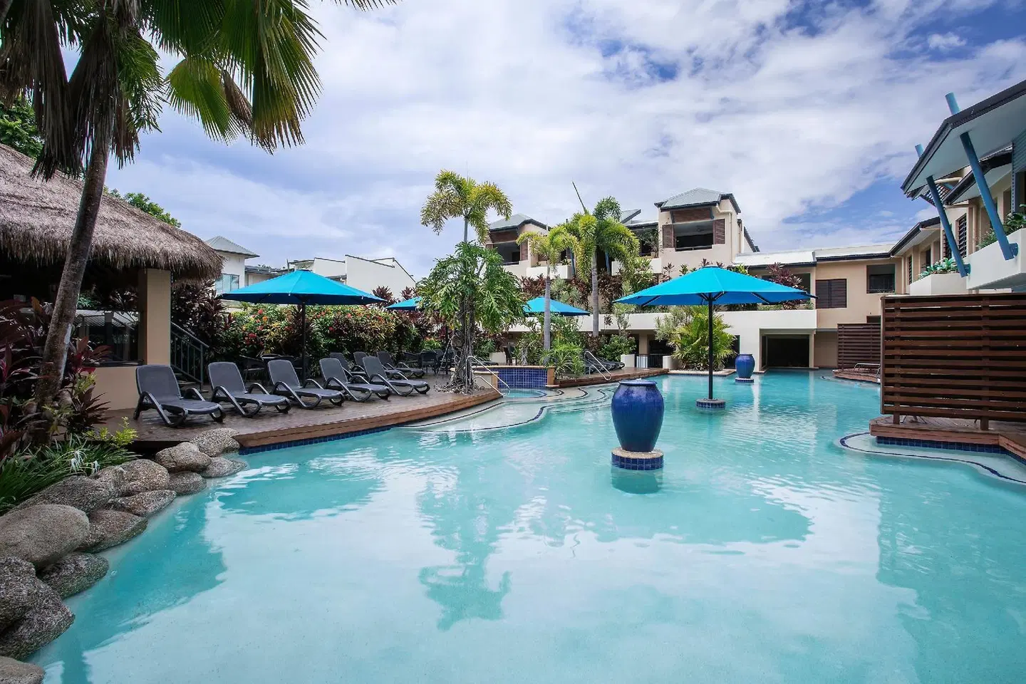 Mantra Heritage OUTDOOR_POOL