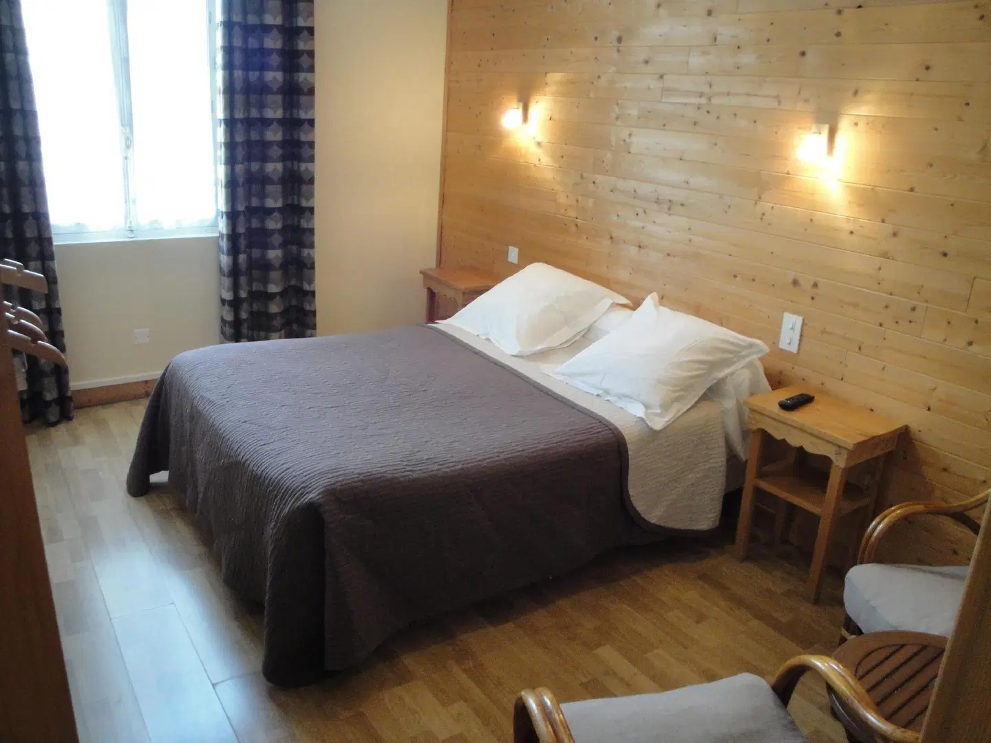 Hôtel Le Marronnier ROOM_EXAMPLE