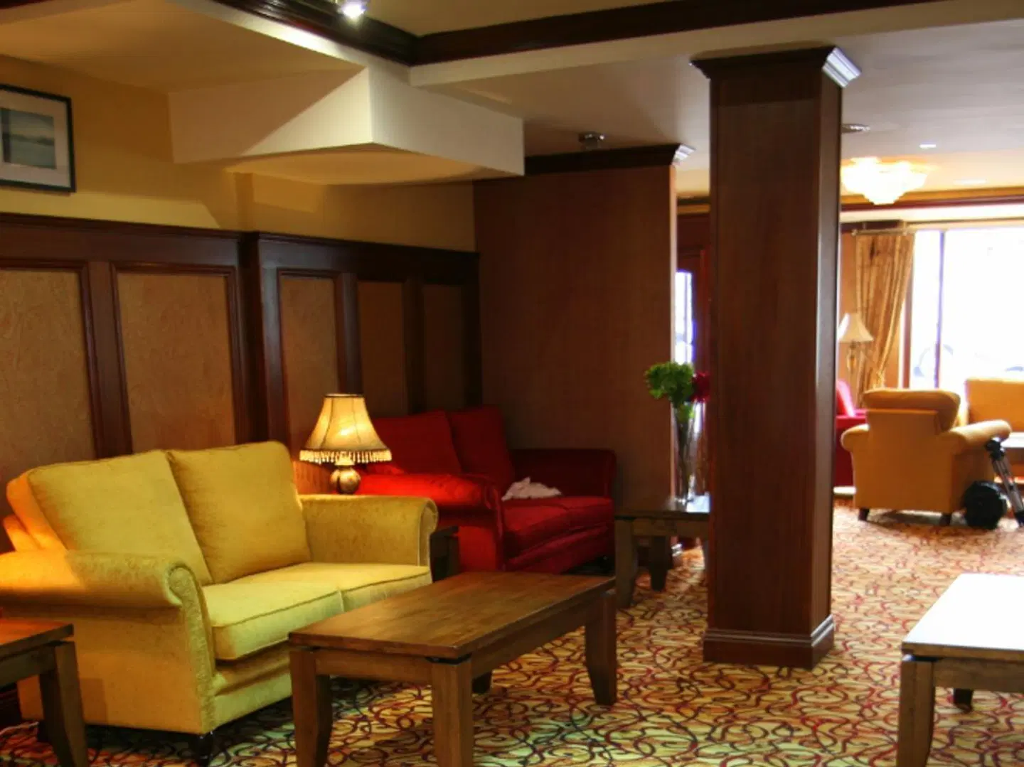 Newport LOUNGE_LOBBY