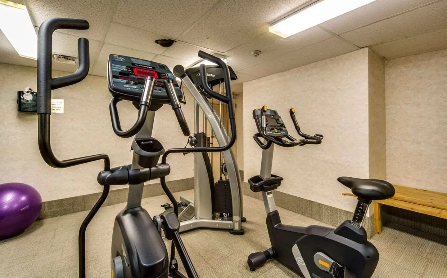 Monte Carlo Inn Markham SPORTS_AND_LEISURE