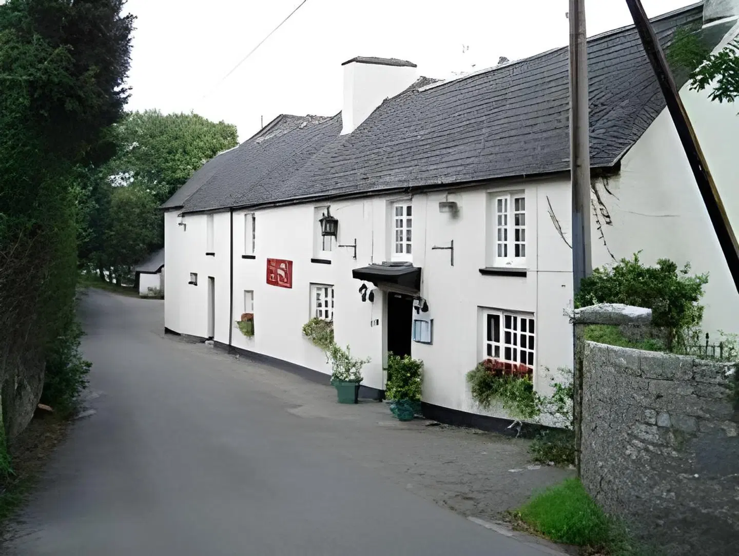 Fox And Hounds EXTERIOR