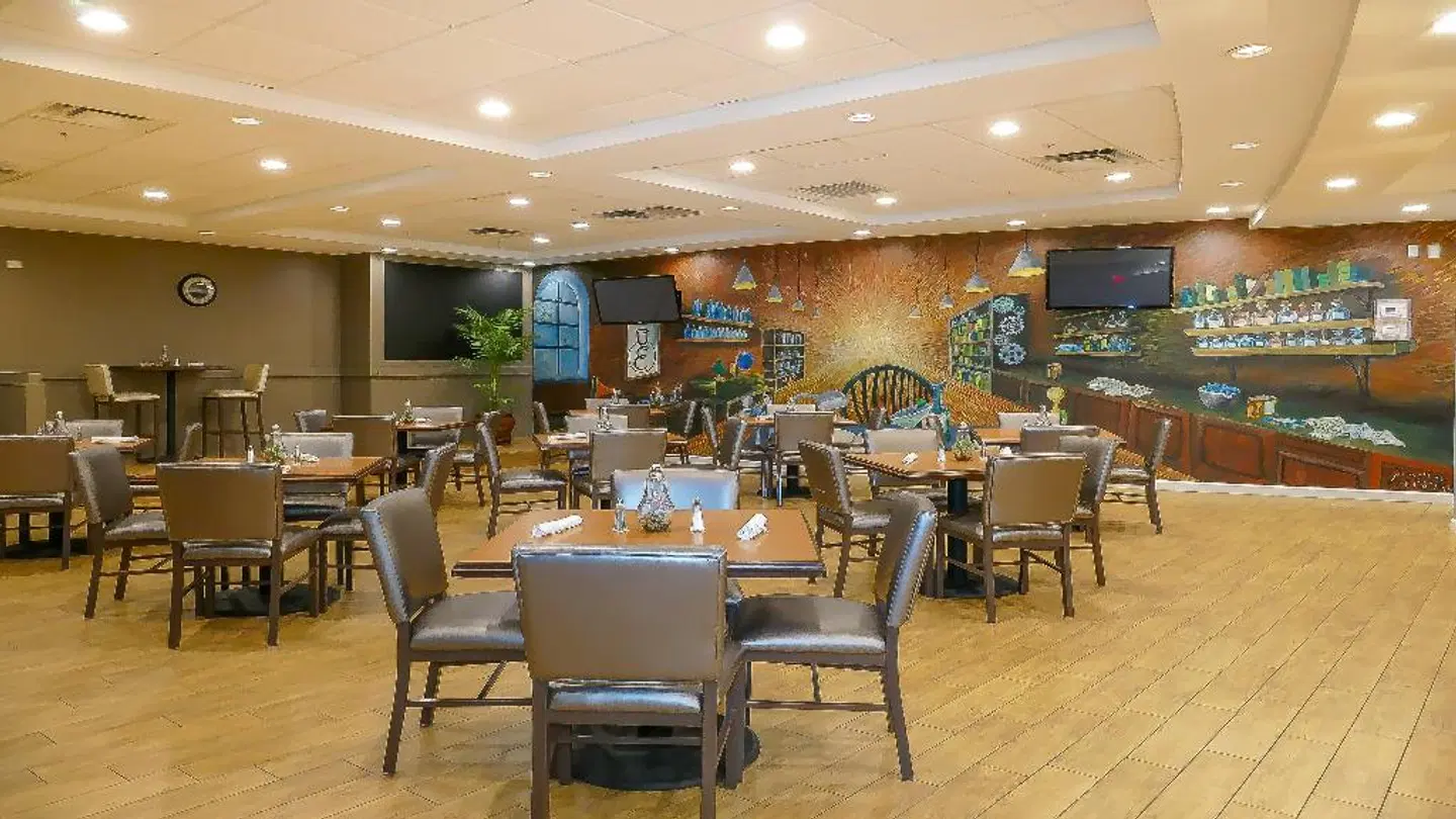 Holiday Inn Edison at Midtown Restaurant