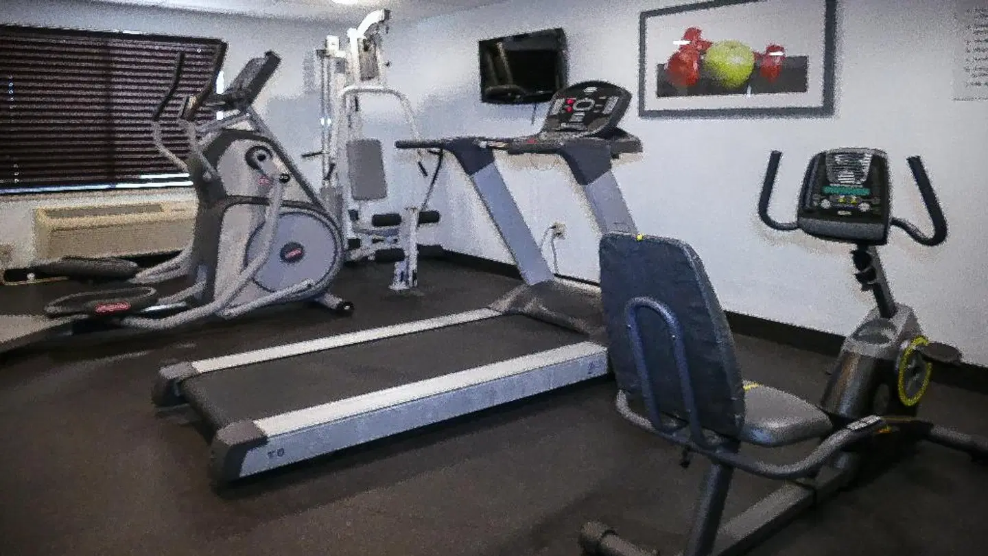 Holiday Inn Edison at Midtown SPORTS_AND_LEISURE