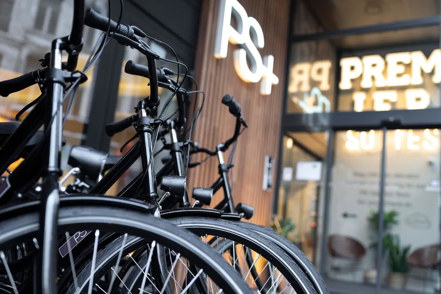 PREMIER SUITES PLUS Antwerp SPORTS_AND_LEISURE