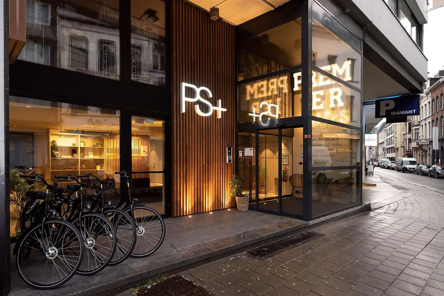 PREMIER SUITES PLUS Antwerp EXTERIOR