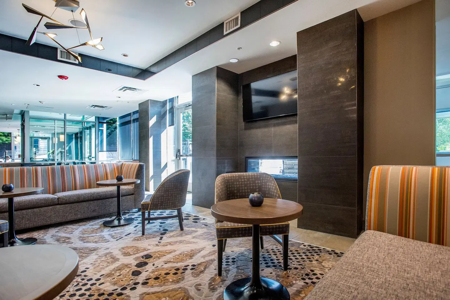 Staybridge Suites Denver Downtown by IHG LOUNGE_LOBBY
