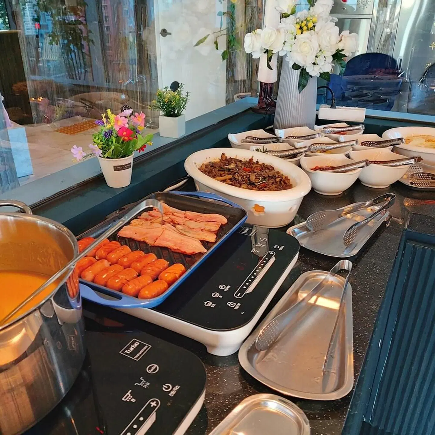 Hound Hotel Busan Station Restaurant