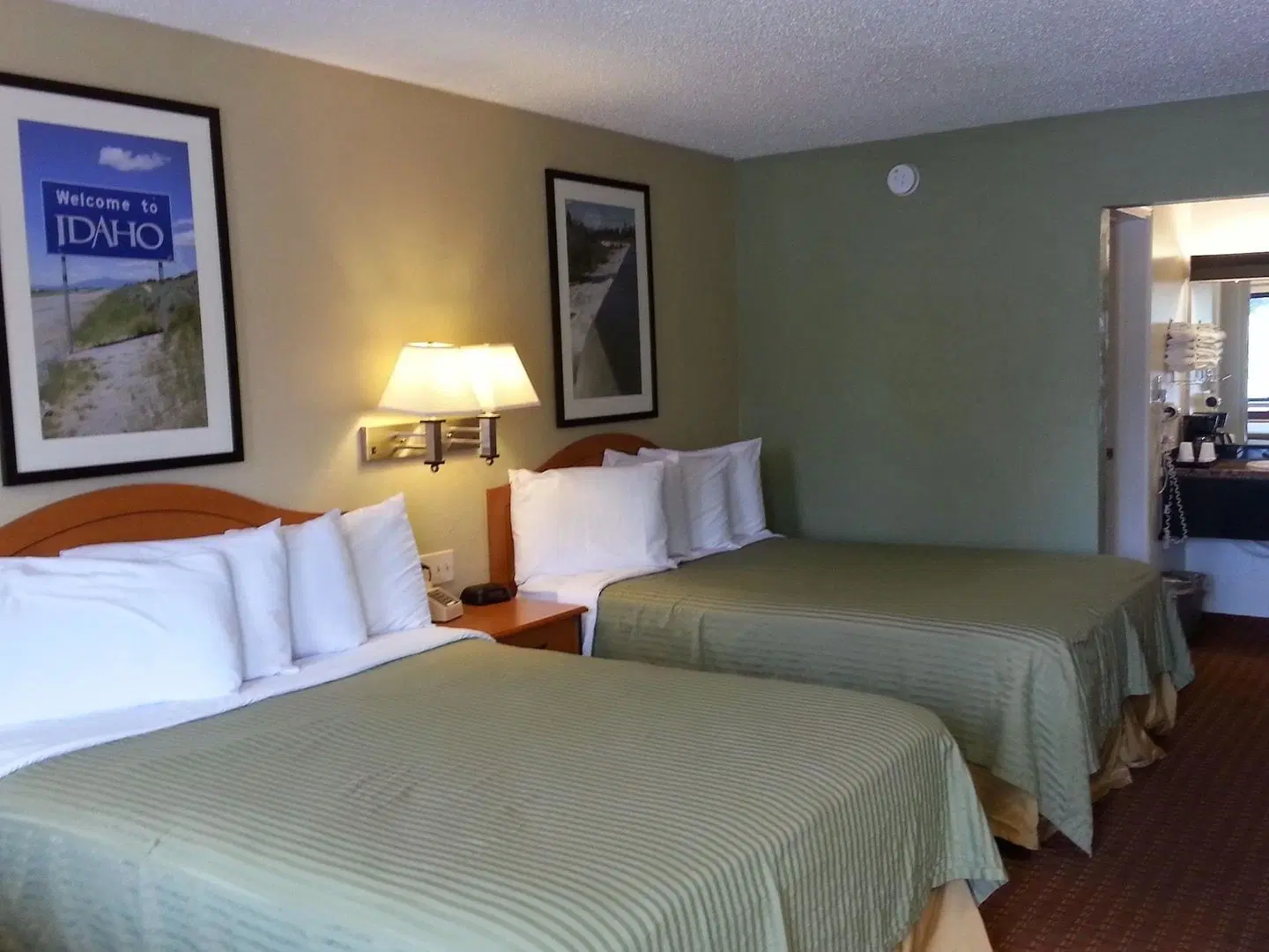 Motel West ROOM_EXAMPLE