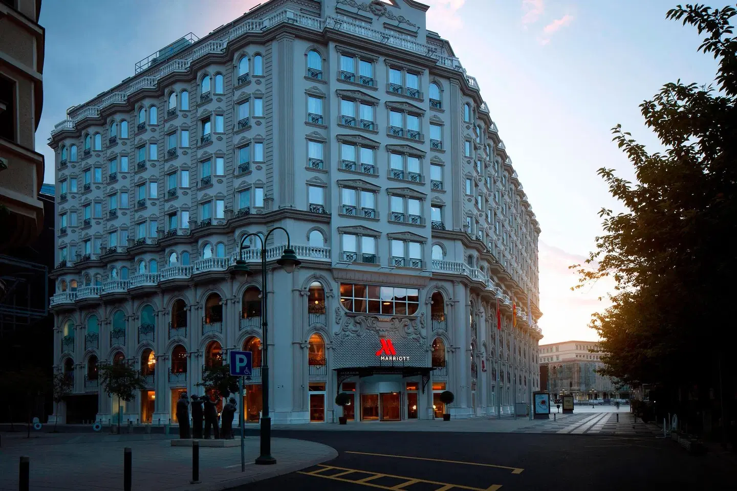 Skopje Marriott Hotel EXTERIOR