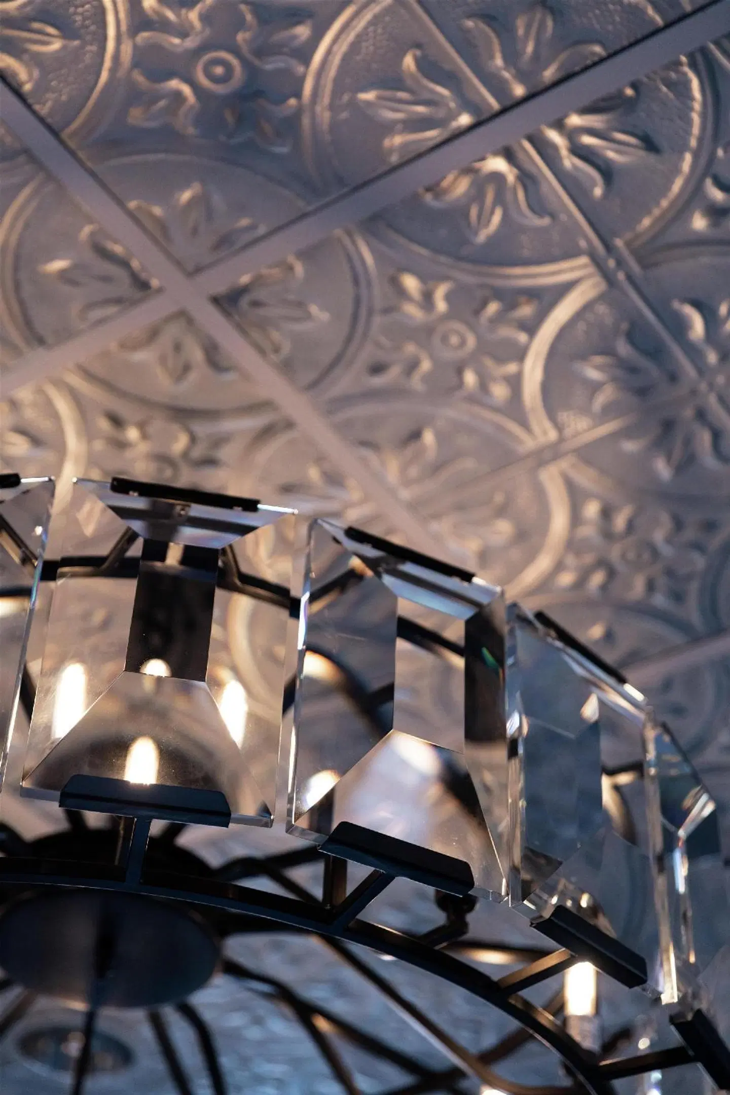 The Foundry Hotel Asheville, Curio Collection by Hilton Tiere