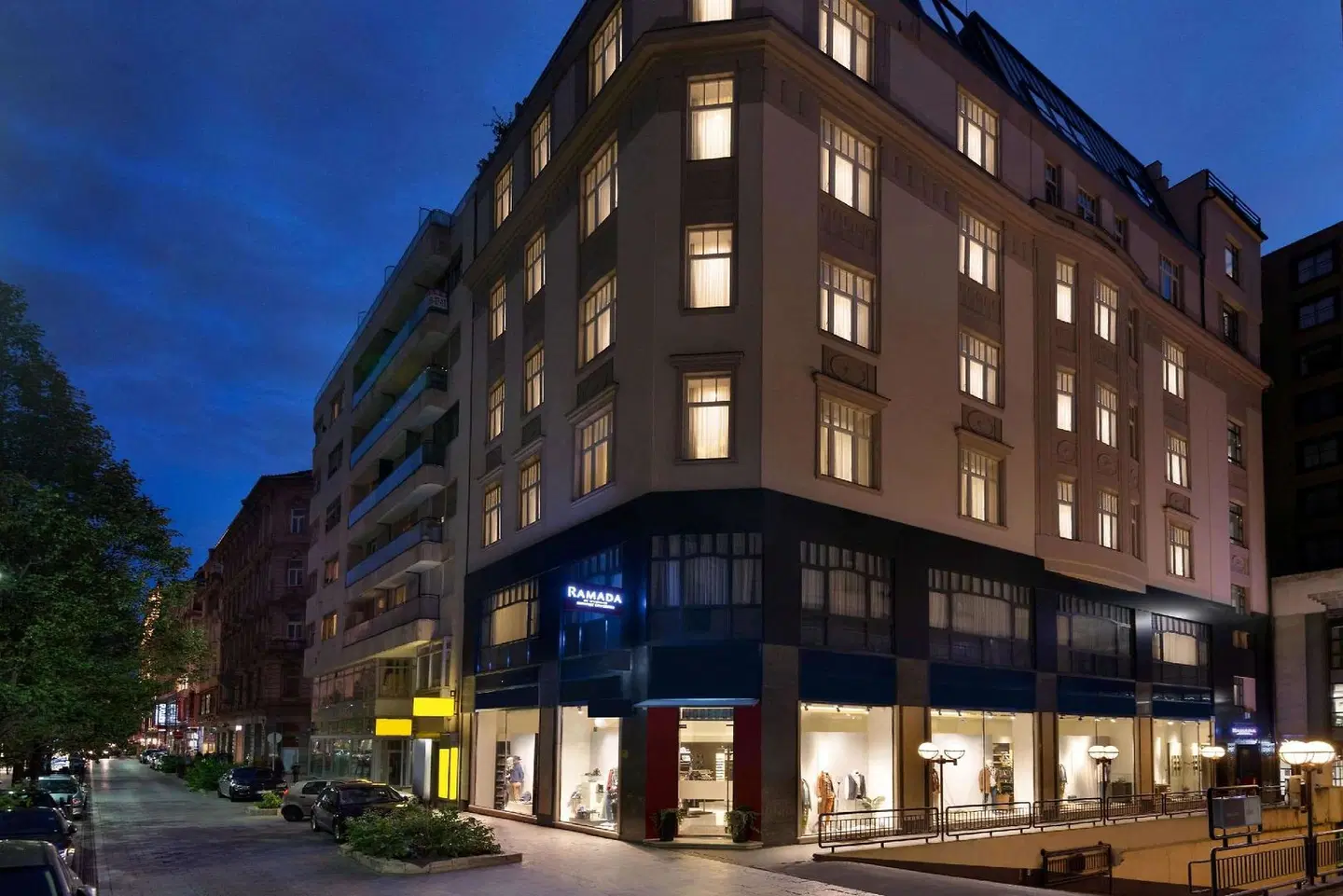 Ramada by Wyndham Budapest City Center EXTERIOR