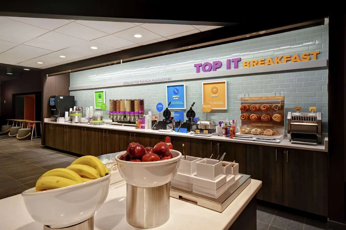 Tru by Hilton Cincinnati Airport South Florence Bar