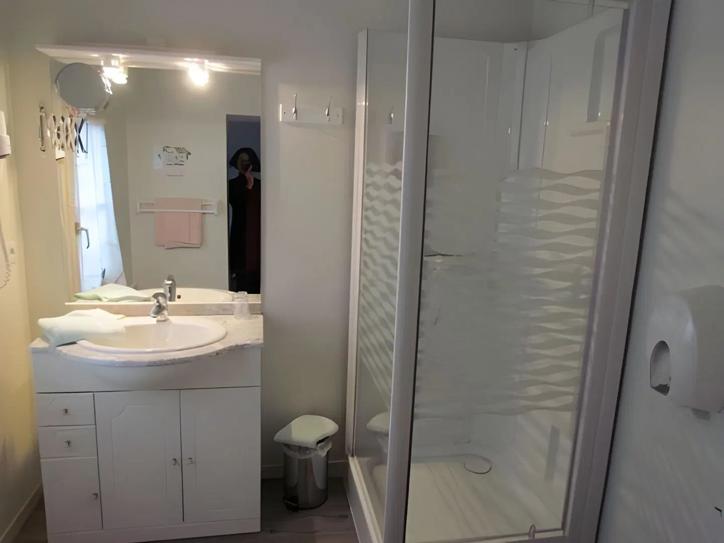 La Châtellenie Badezimmer
