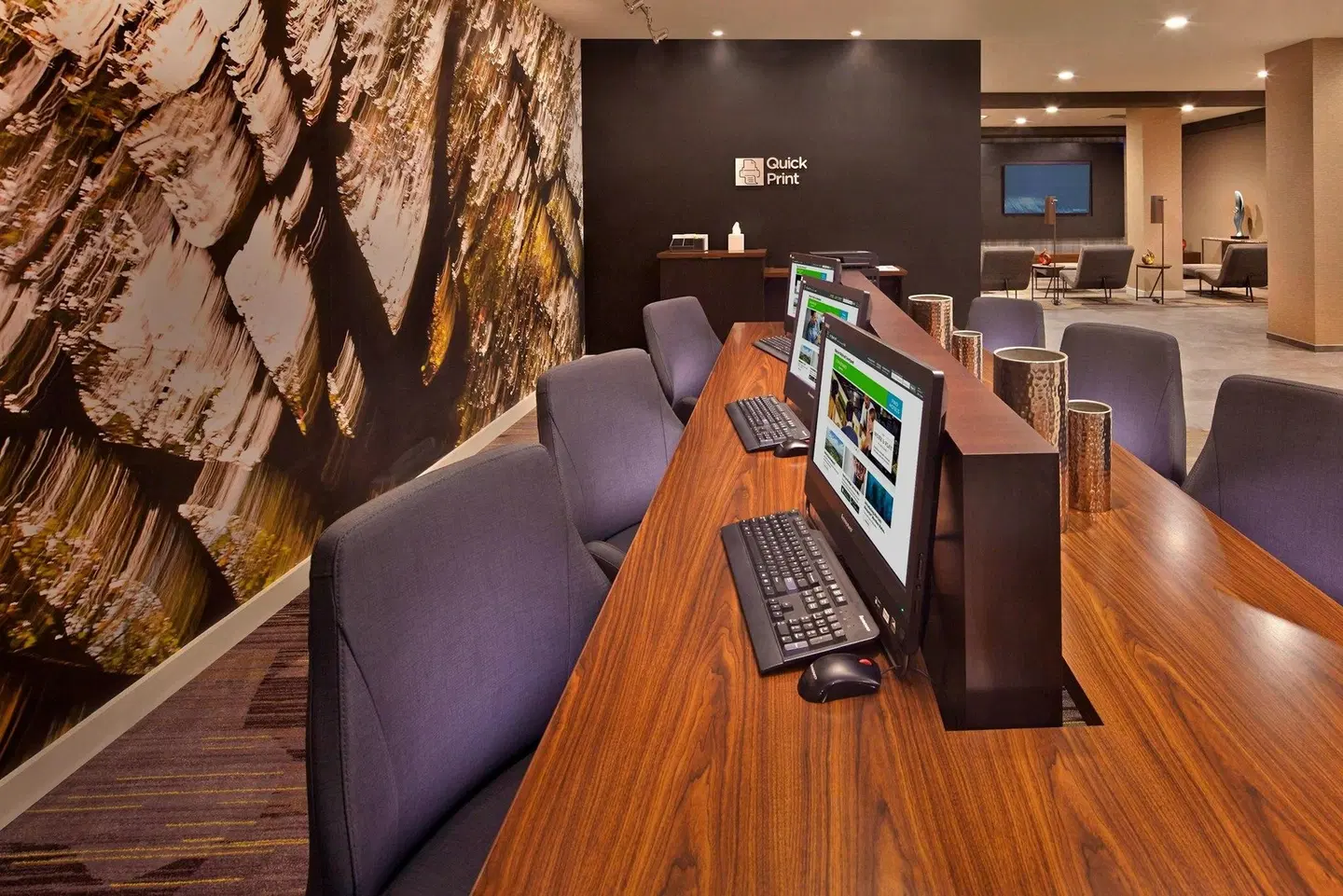 Courtyard by Marriott Philadelphia City Avenue Bar