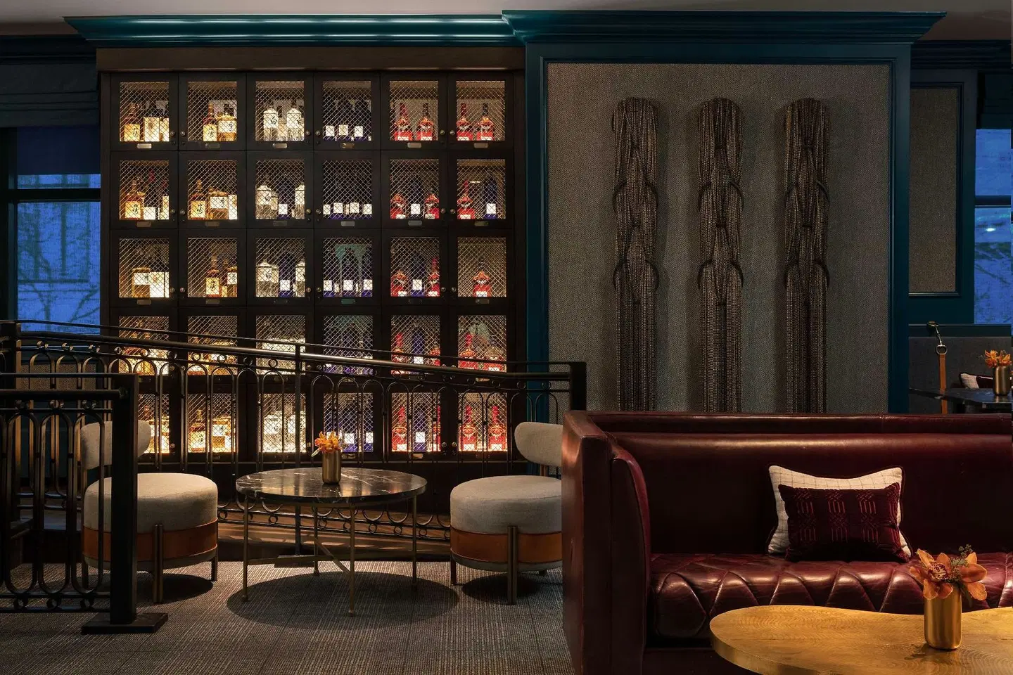 Waldorf Astoria Chicago Bar