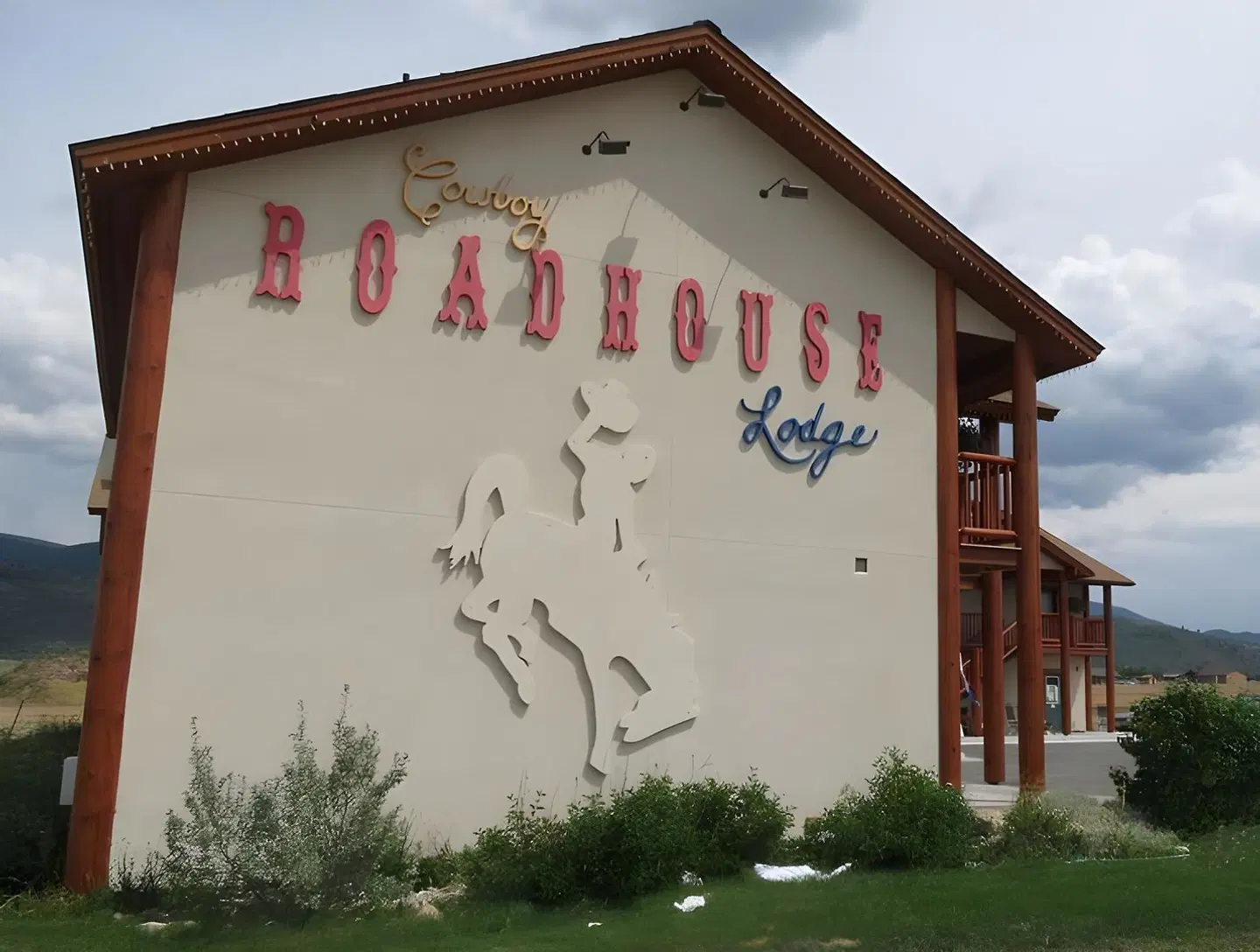 Teton Valley Motel EXTERIOR
