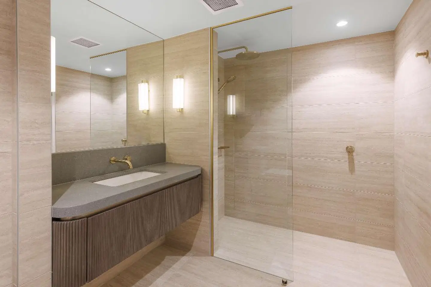 Amora Hotel Brisbane Badezimmer
